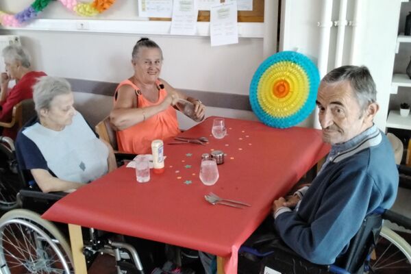 ce jour nous avons partagé un repas américain d