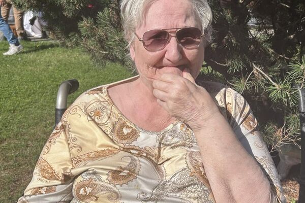Les marcheurs ont fait une halte au sein de la résidence