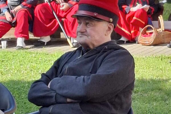 Les marcheurs ont fait une halte au sein de la résidence